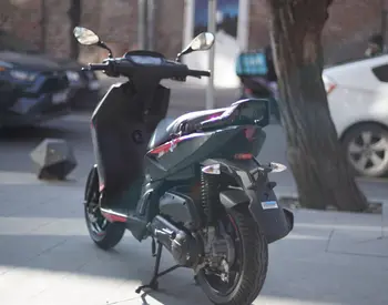 Aprilia SR 160 Carbon 