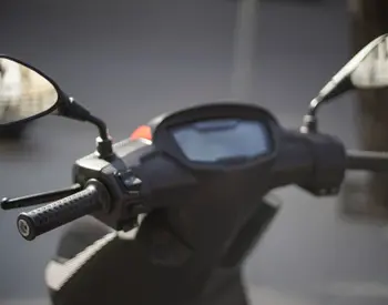 Aprilia SR 160 Carbon 