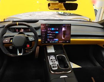 Xiaomi SU7 