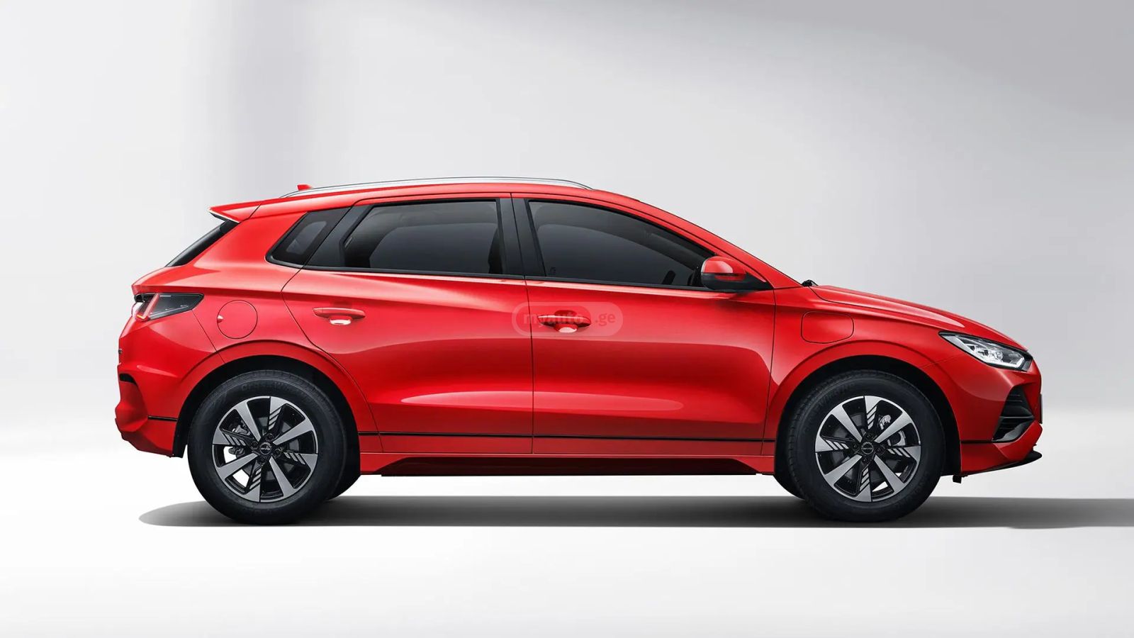 BYD E2
