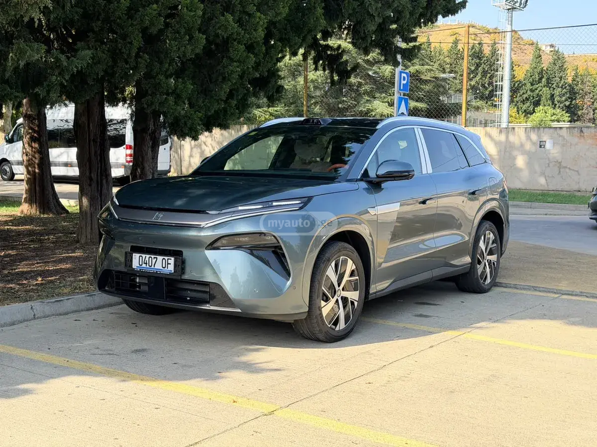 Changan Deepal Dark Blue S05
