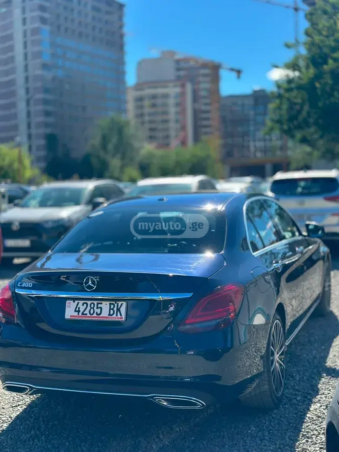 Mercedes-Benz C 300