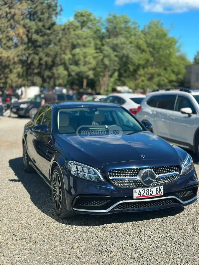 Mercedes-Benz C 300