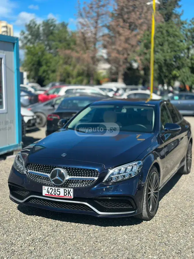 Mercedes-Benz C 300