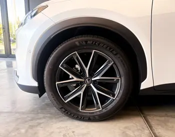 Lexus LBX 