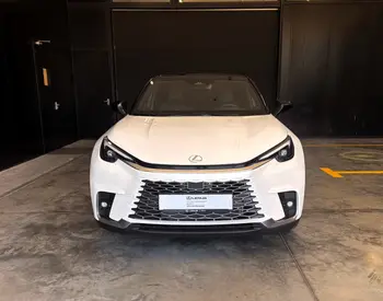 Lexus LBX 