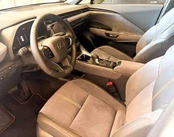 Lexus LBX 