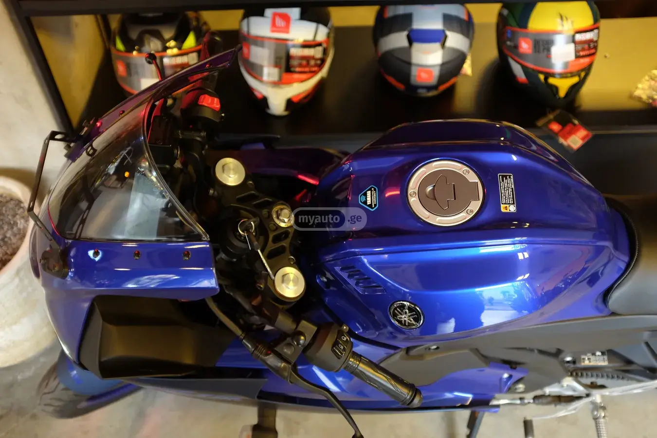 Yamaha R15 V-4