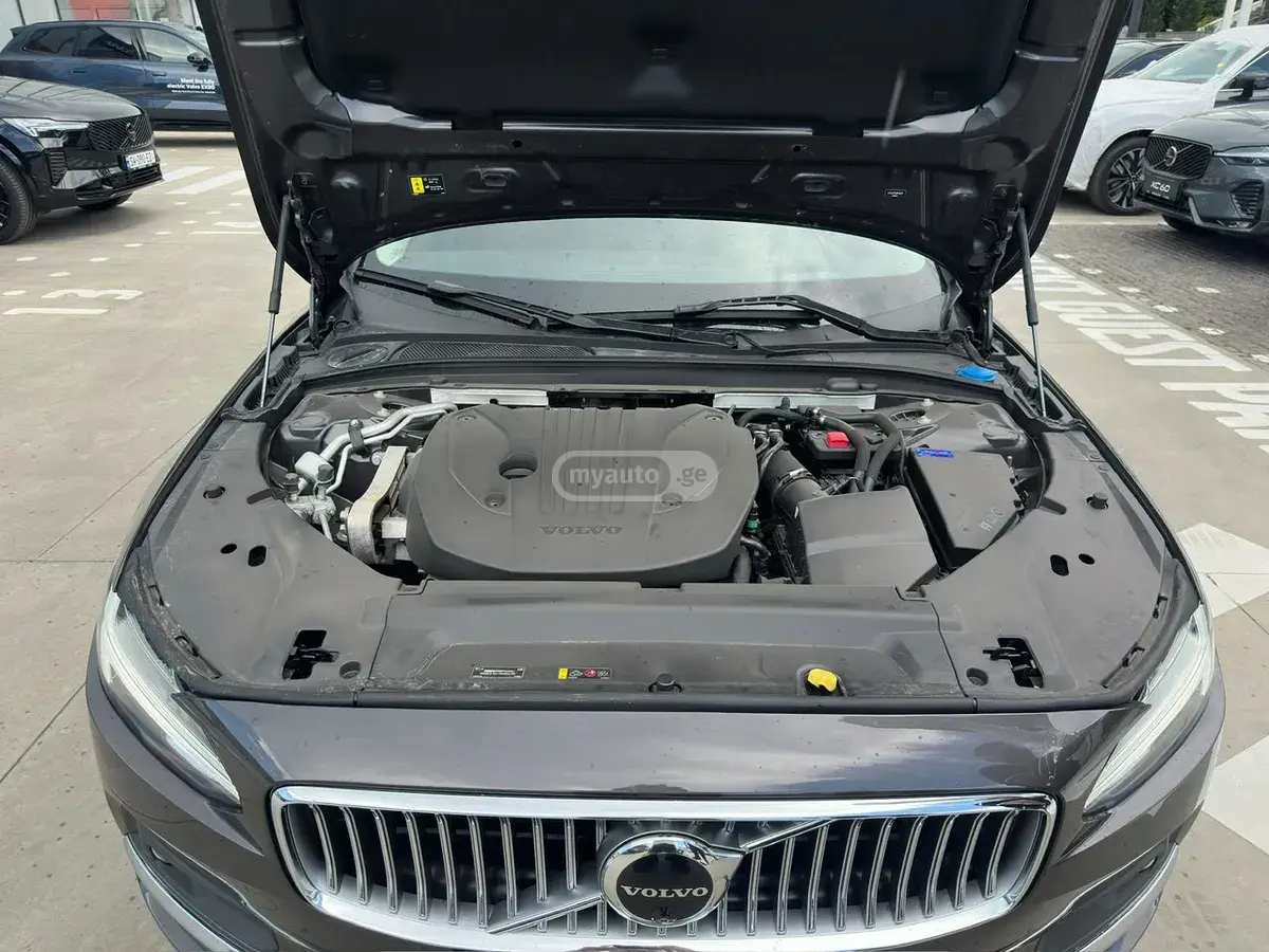 Volvo S 90