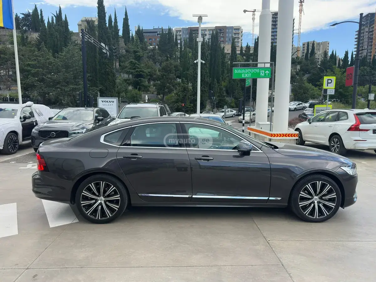 Volvo S 90