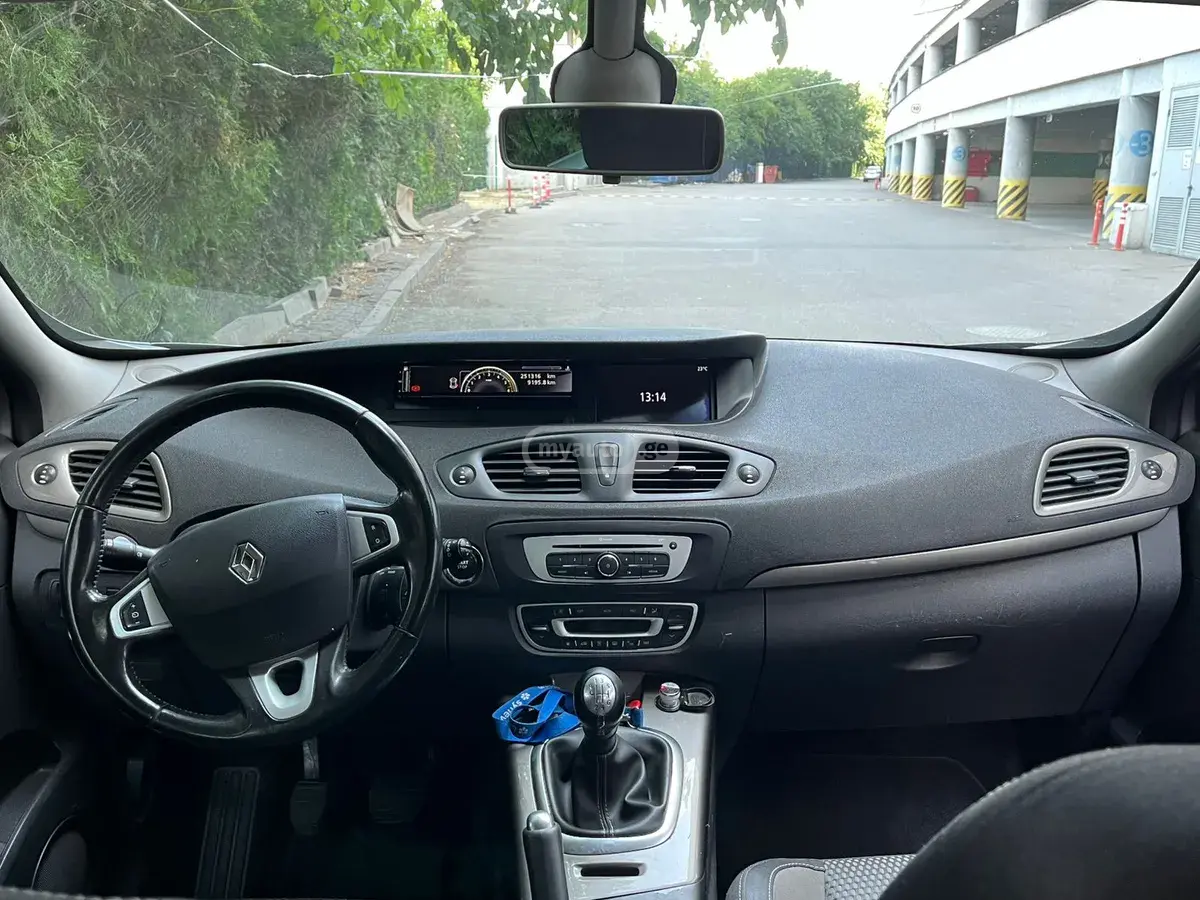 Renault Scenic 