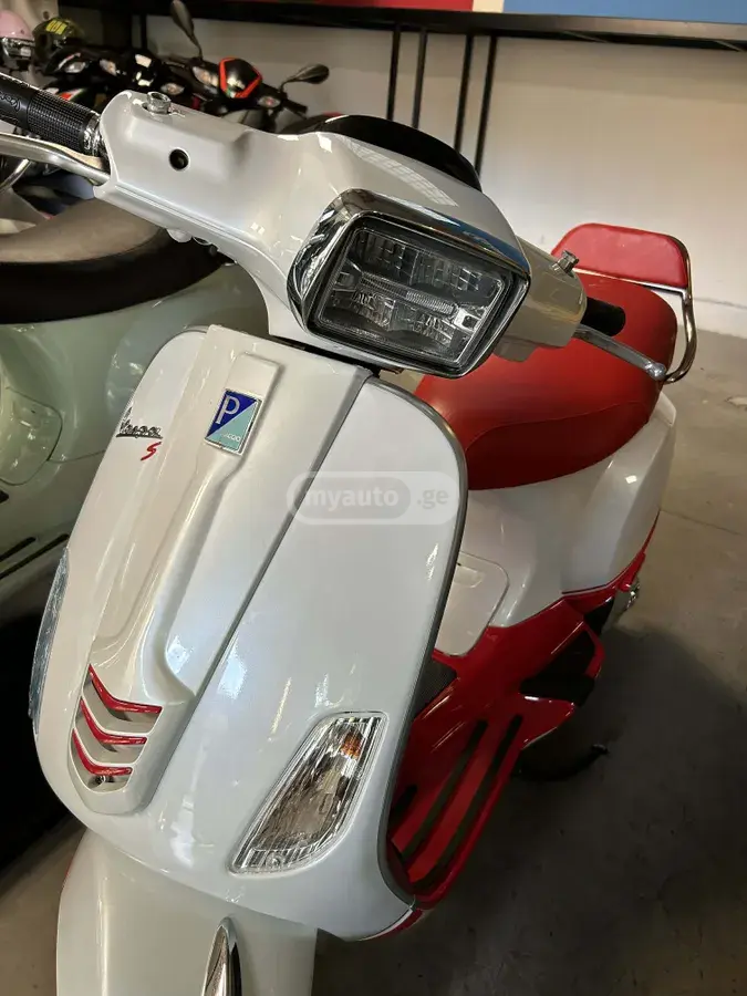 Vespa S