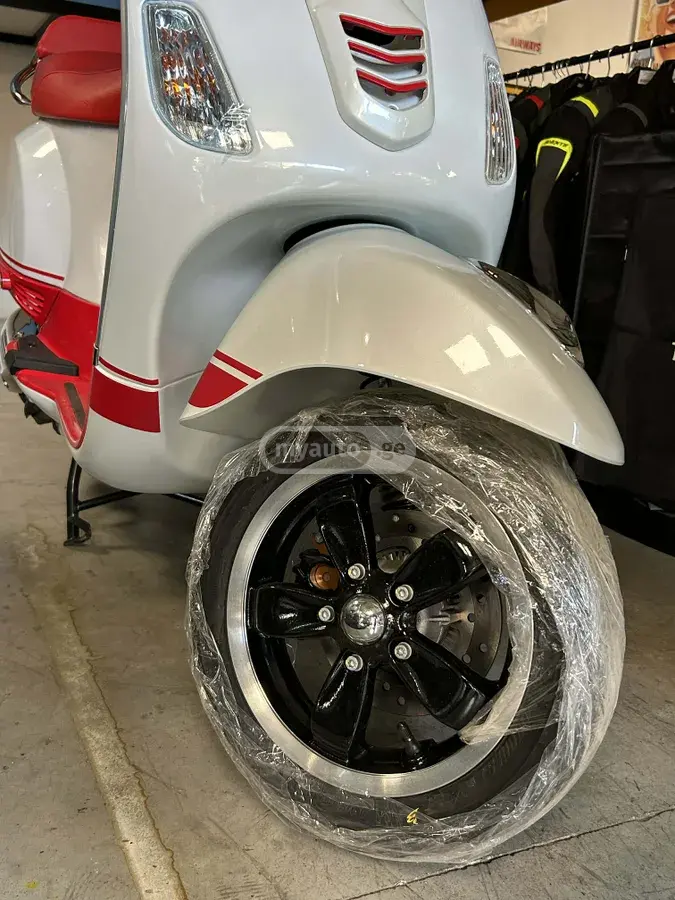 Vespa S