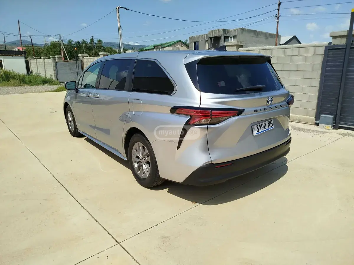 Toyota Sienna, миниатюра 3