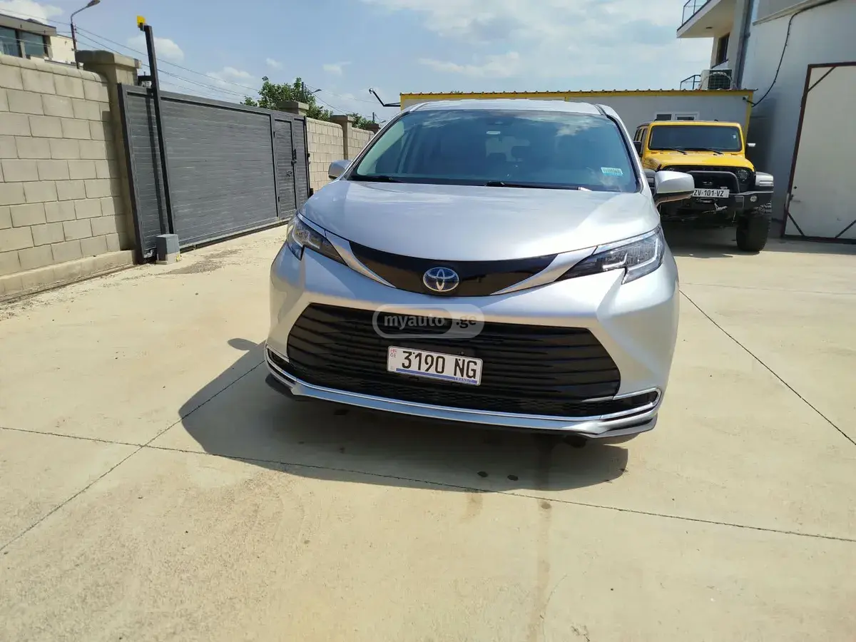 Toyota Sienna, миниатюра 8