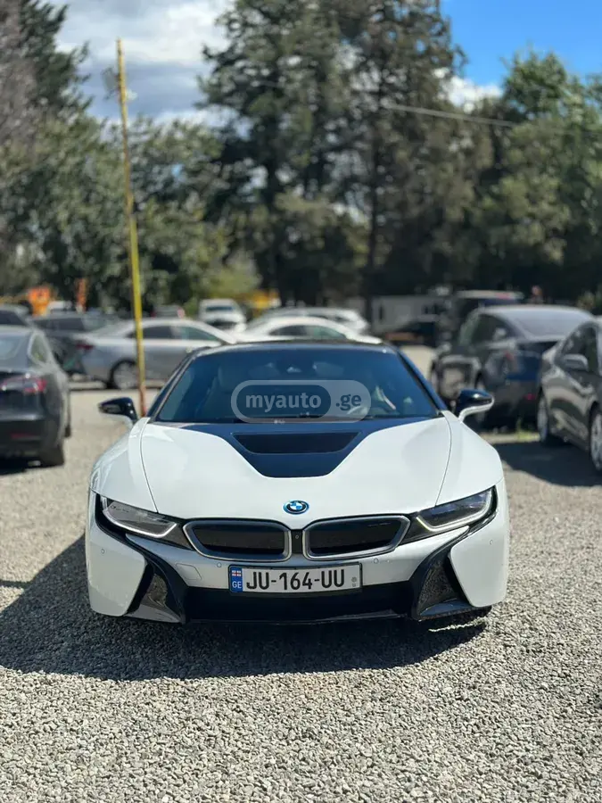 BMW I8 