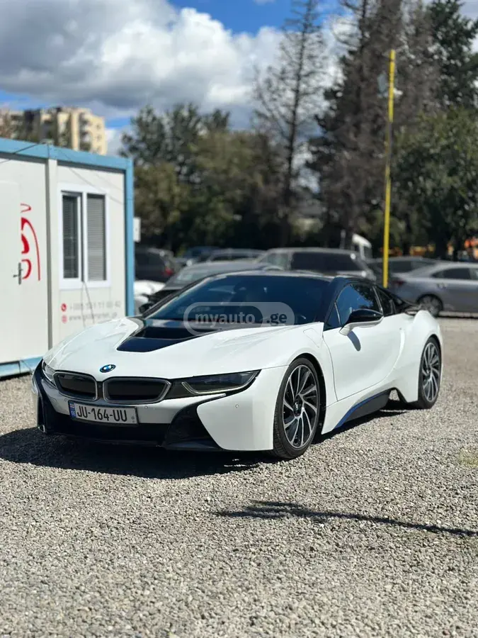 BMW I8 