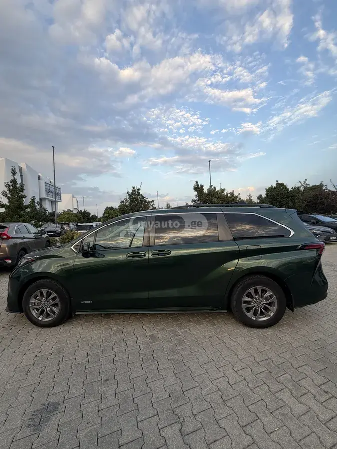 Toyota Sienna, миниатюра 5