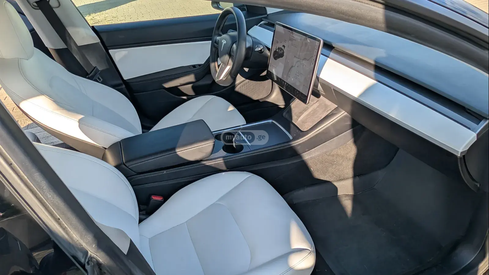 Tesla Model 3, миниатюра 12