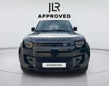 Land Rover Defender 110 