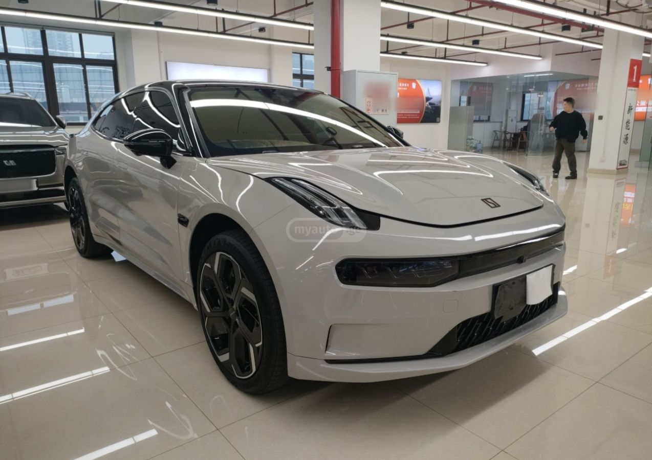 Zeekr 001