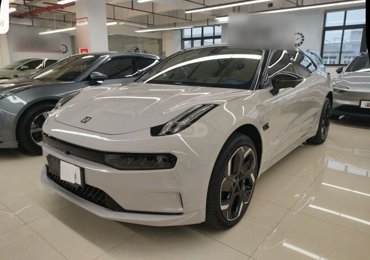 Zeekr 001
