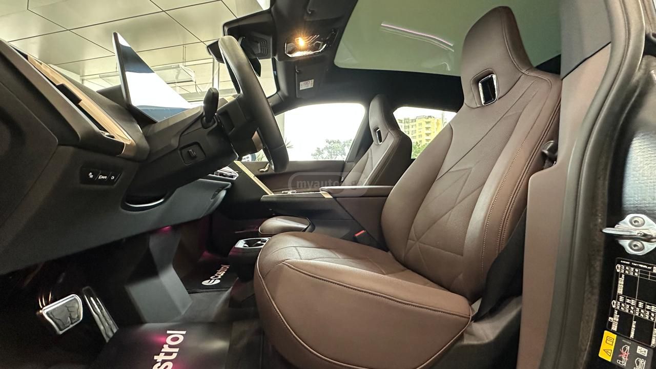 BMW IX