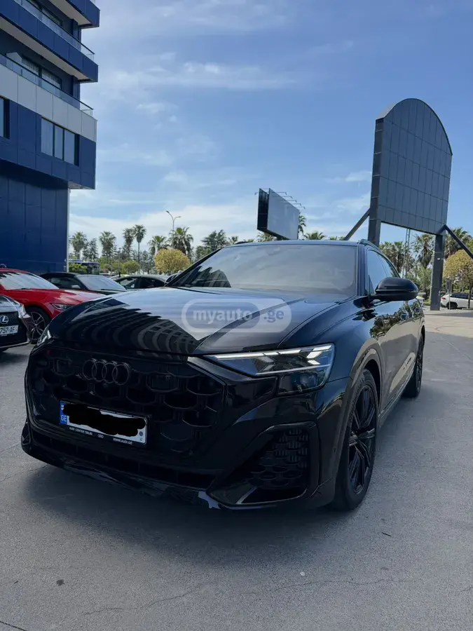 Audi SQ8