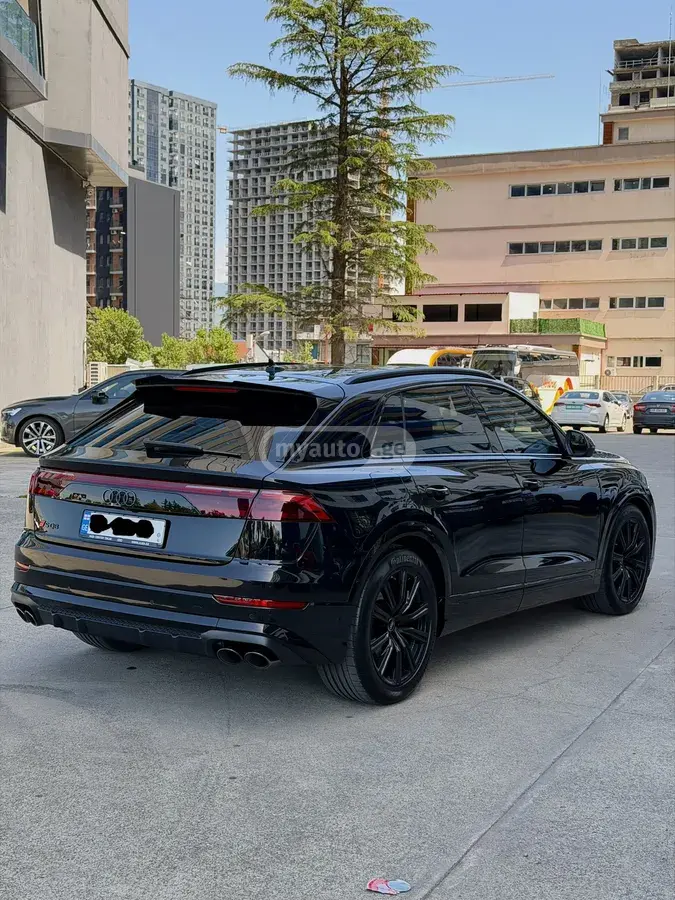 Audi SQ8, миниатюра 2