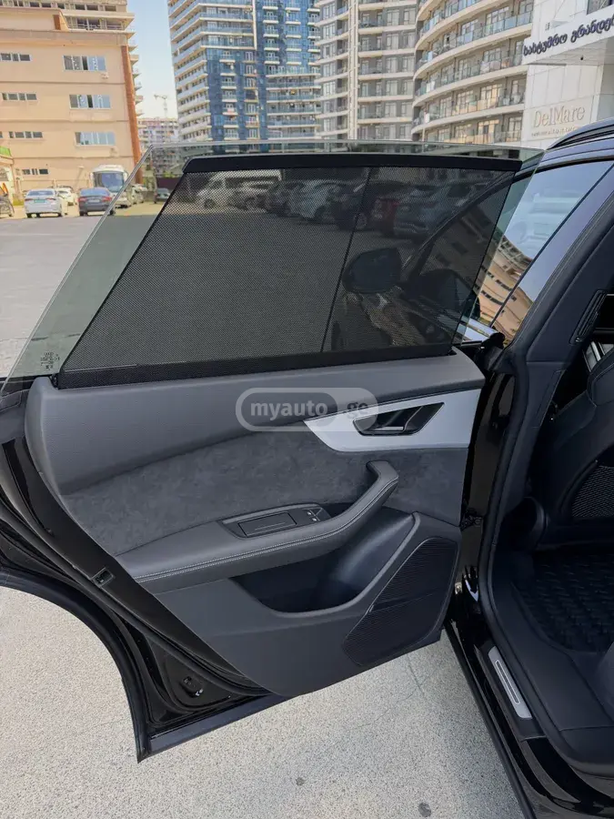 Audi SQ8, миниатюра 8