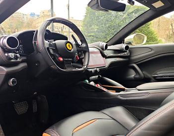 Ferrari GTC4Lusso 