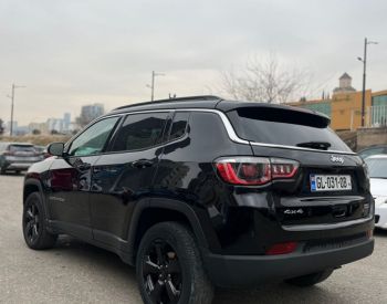 Jeep Compass latitude