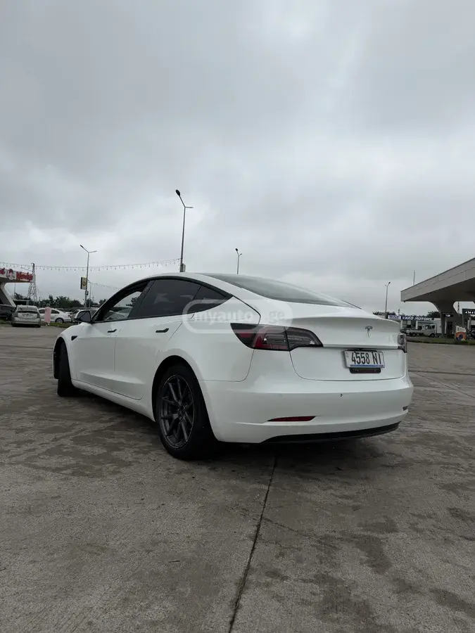 Tesla Model 3, миниатюра 11
