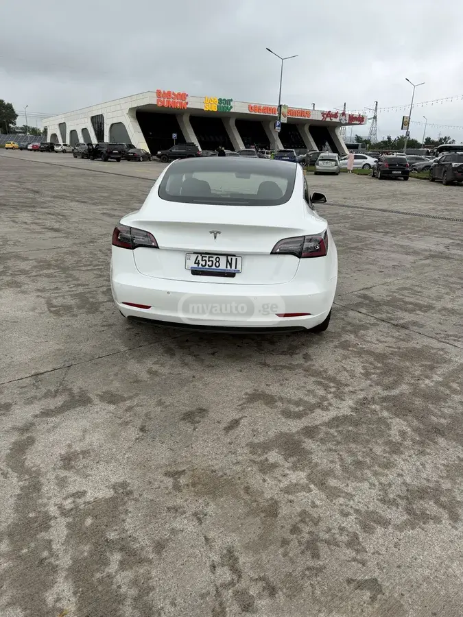 Tesla Model 3, миниатюра 9