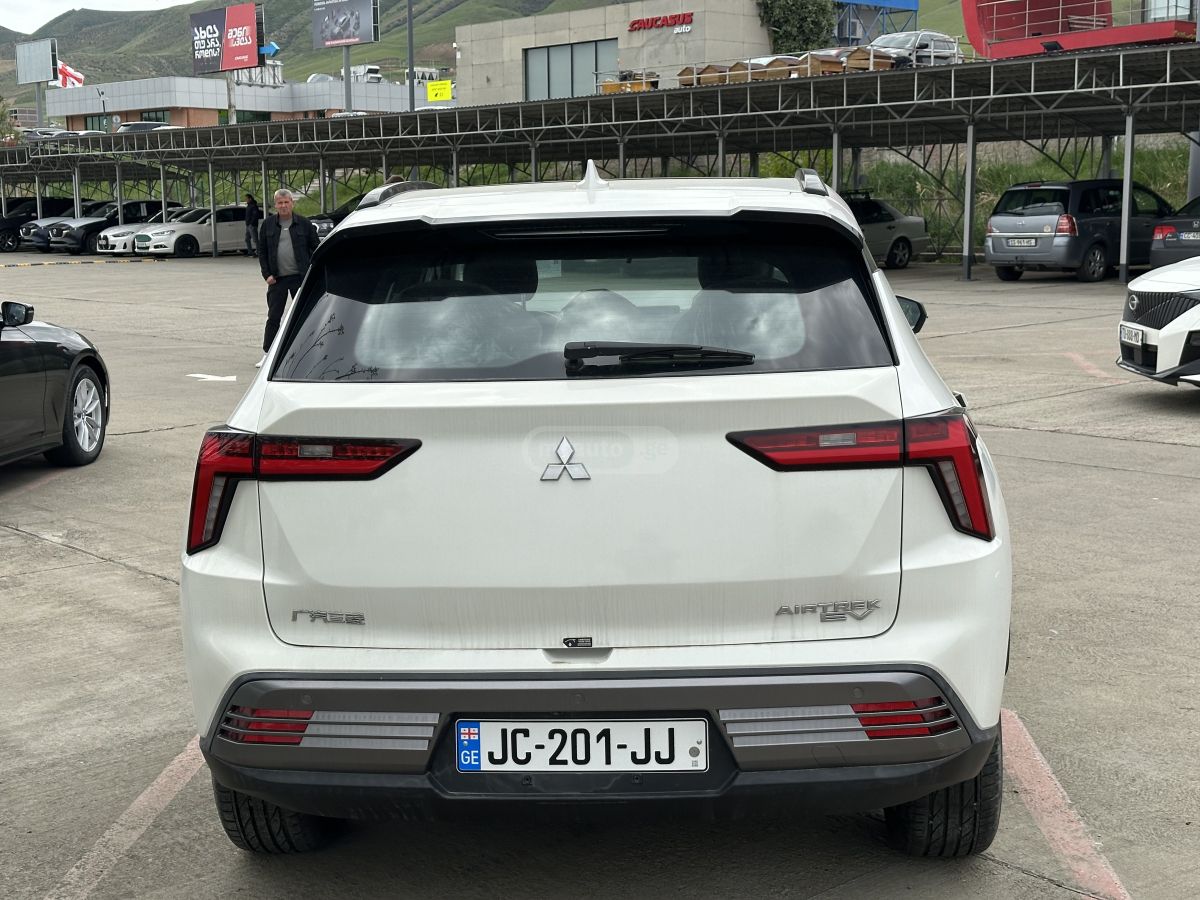 Mitsubishi Airtrek, миниатюра 5