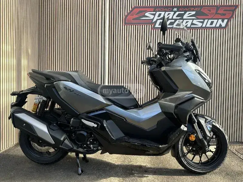 Honda ADV350