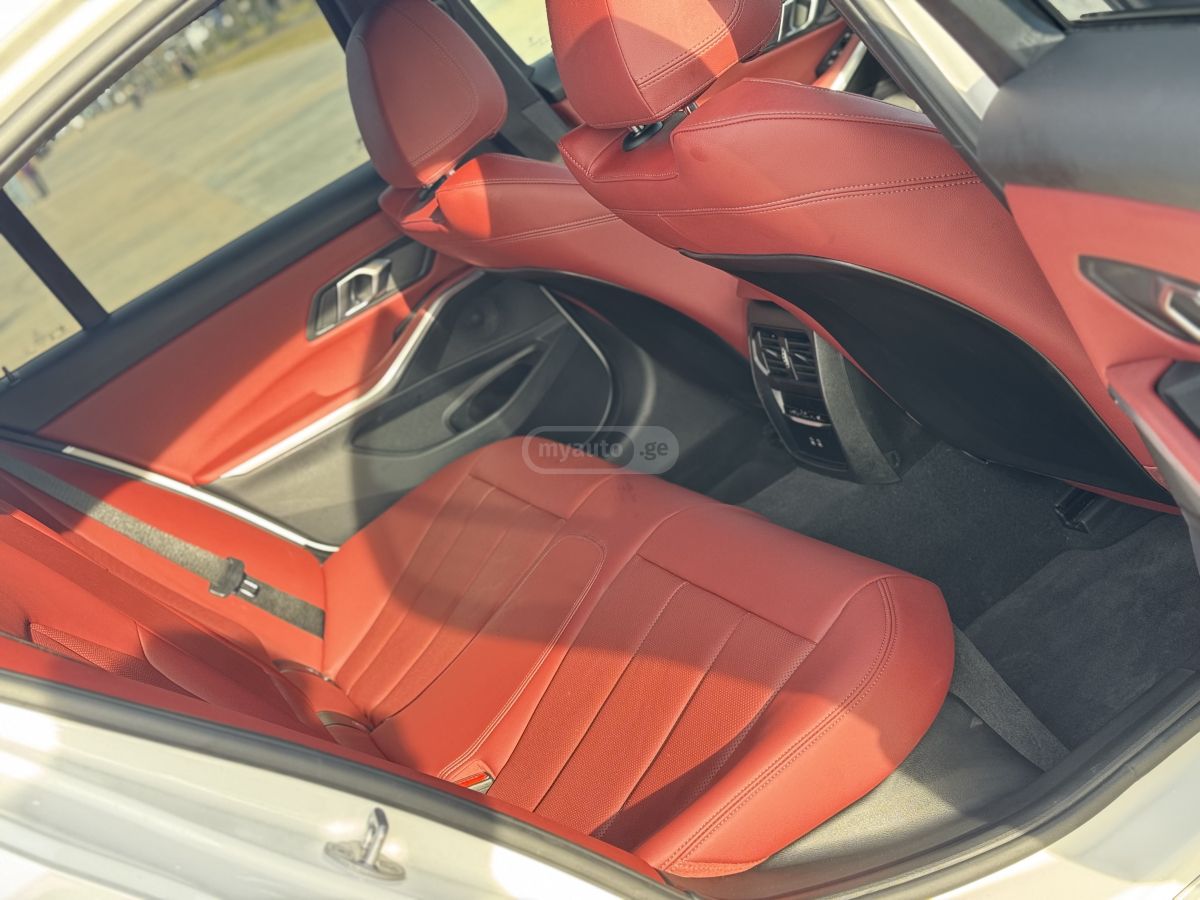 BMW 3 Series 330, миниатюра 14