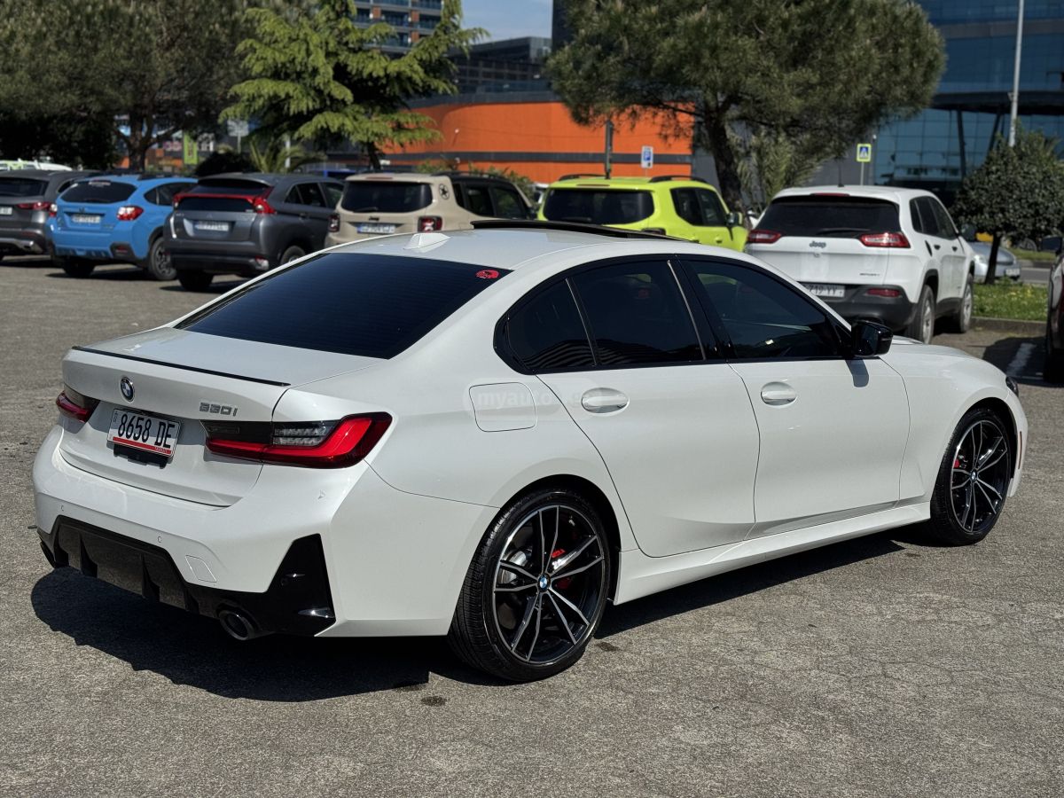 BMW 3 Series 330, миниатюра 3