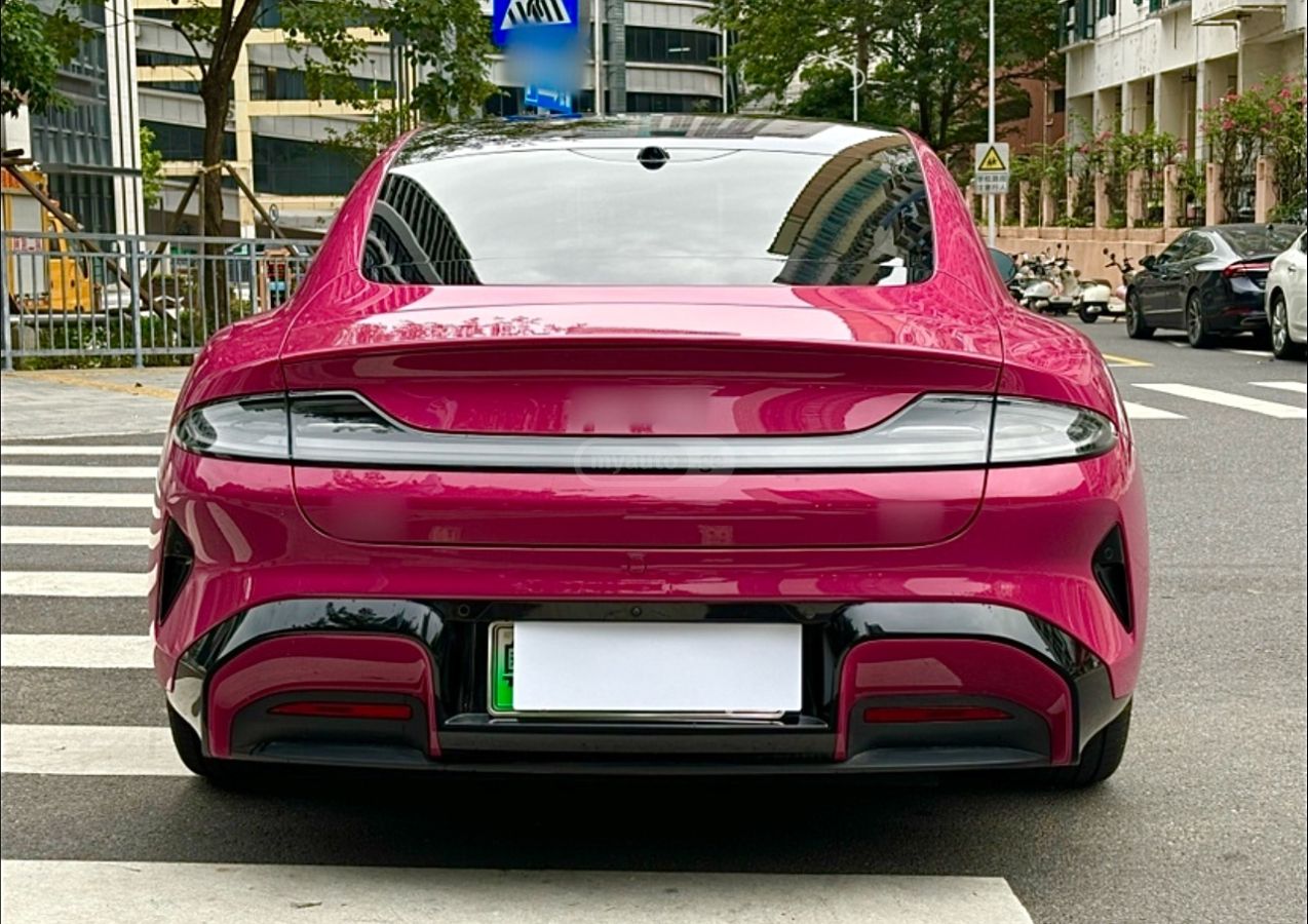 Xiaomi SU7 