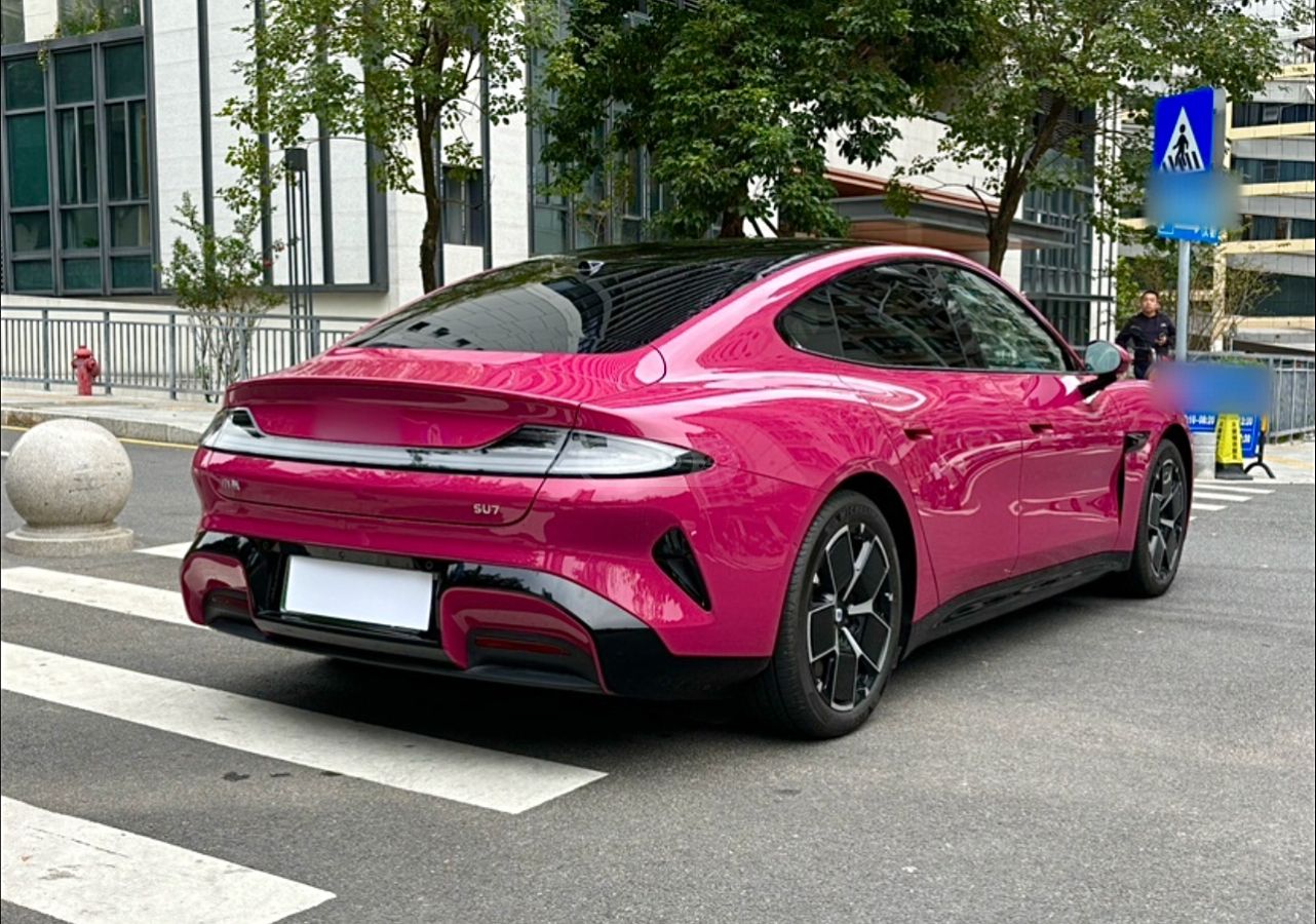 Xiaomi SU7 