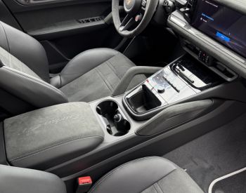 Porsche Cayenne TURBO GT