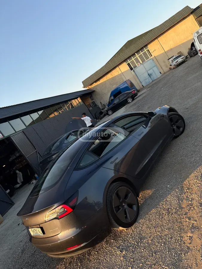 Tesla Model 3, миниатюра 6