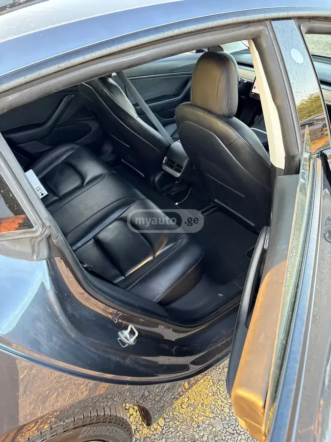 Tesla Model 3, миниатюра 9