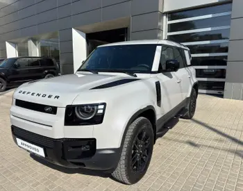 Land Rover Defender 110 