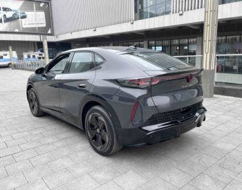 Volkswagen ID. Unyx 621კმ