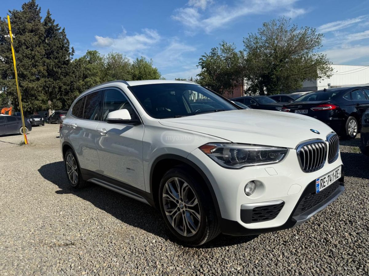 BMW X1
