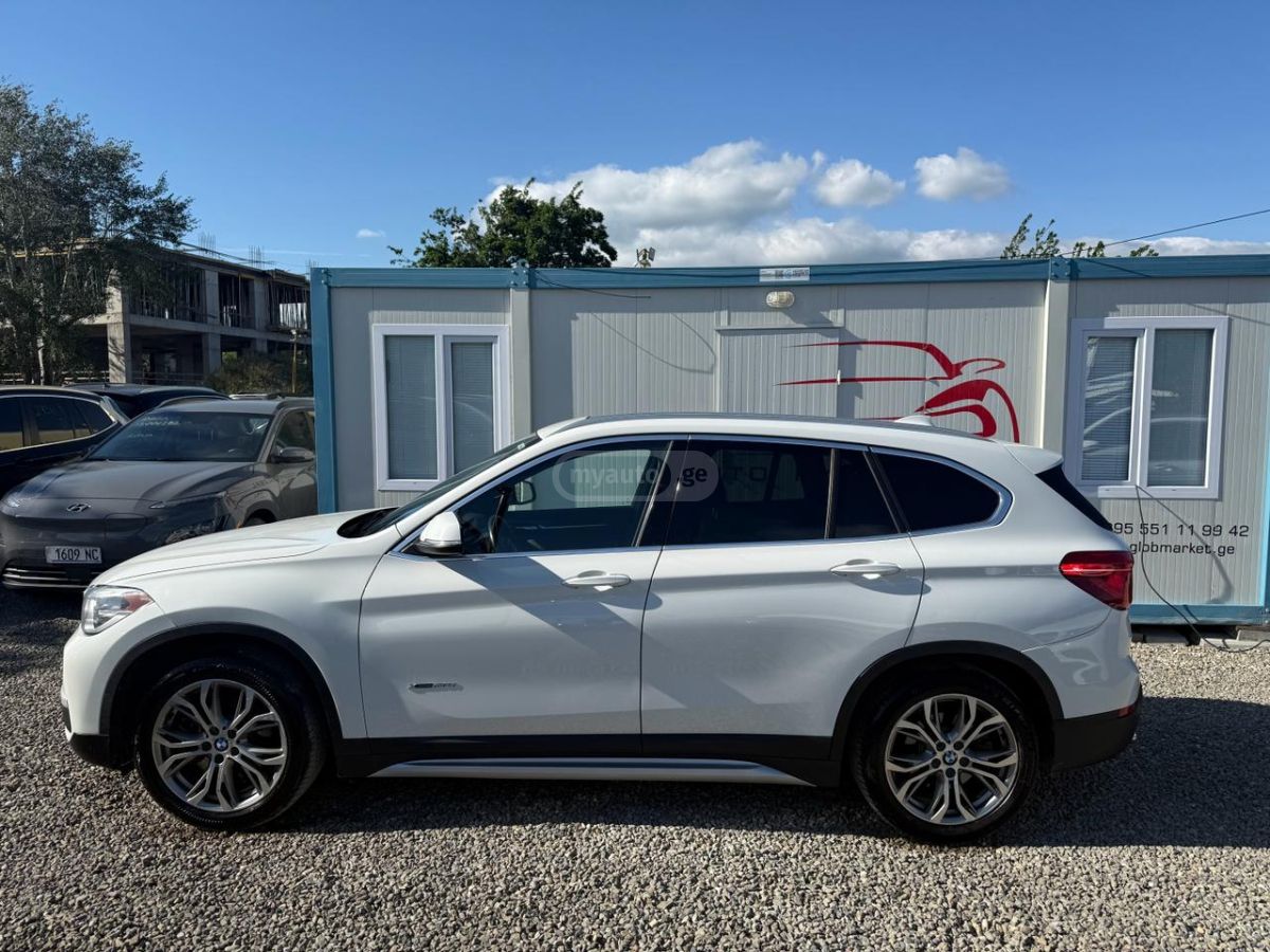 BMW X1