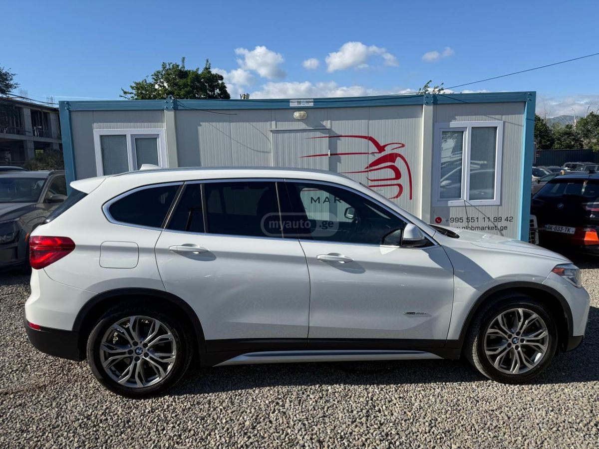 BMW X1