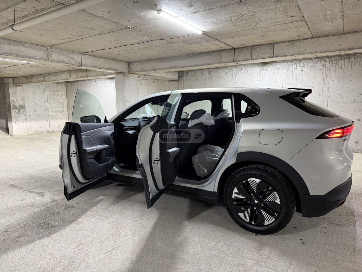 Changan Deepal Dark Blue S05