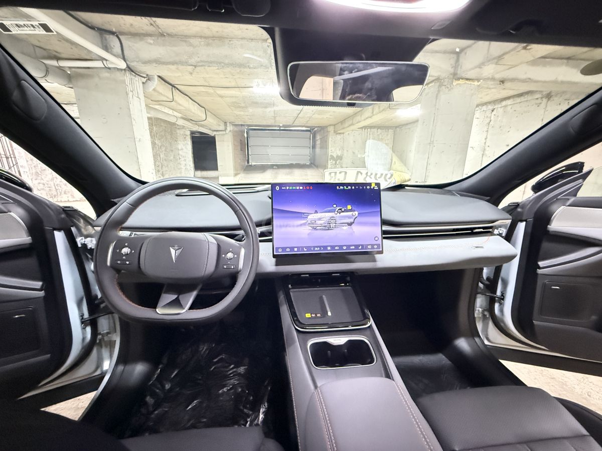 Changan Deepal Dark Blue S05 
